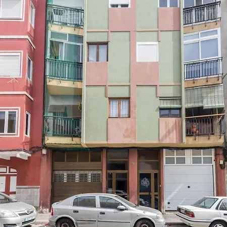 3br Workfriendly - Beach & Port Views Apartment *