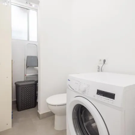 3br Workfriendly - Beach & Port Views *